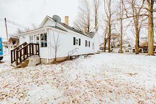 233 S Oak St, Sheridan, MI 48884 - Photo 3