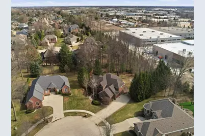 52018 Loon Court, Shelby Twp, MI 48315 - Photo 33
