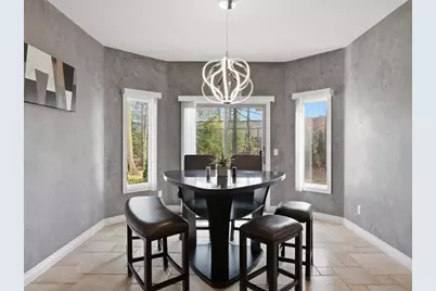 52018 Loon Court, Shelby Twp, MI 48315 - Photo 13