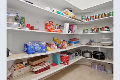 52018 Loon Court, Shelby Twp, MI 48315 - Photo 17