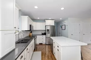 8940 Alanada Dr SE, Caledonia, MI 49316 - Photo 7