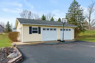 9299 26th St, Gobles, MI 49055 - Photo 31