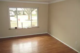 301 Buckingham Rd, Canton, MI 48188 - Photo 11