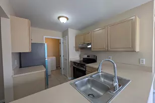 30657 Hidden Pines Ln, Roseville, MI 48066 - Photo 7