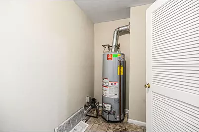 30657 Hidden Pines Lane, Roseville, MI 48066 - Photo 15