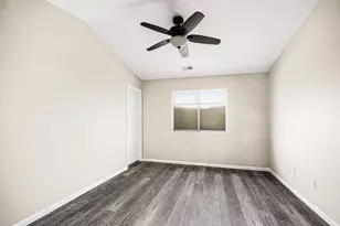 30657 Hidden Pines Ln, Roseville, MI 48066 - Photo 11