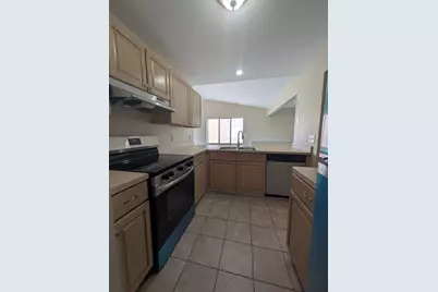 30657 Hidden Pines Lane, Roseville, MI 48066 - Photo 9