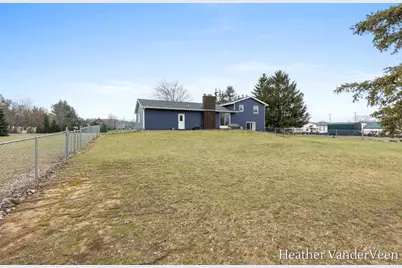 4725 Baldwin Street, Hudsonville, MI 49426 - Photo 5