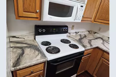 144 S Manning Street, Hillsdale, MI 49242 - Photo 7