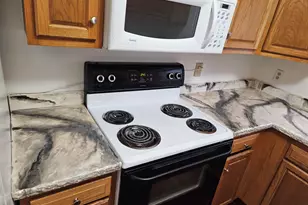 144 S Manning St, Hillsdale, MI 49242 - Photo 7