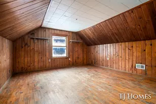 1967 Francis Ave SE, Grand Rapids, MI 49507 - Photo 17