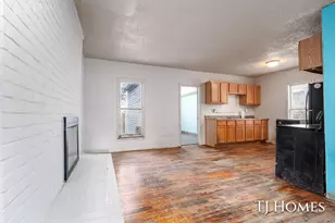 1967 Francis Ave SE, Grand Rapids, MI 49507 - Photo 9