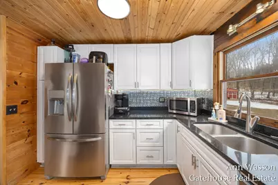 17160 8 Mile Road, Stanwood, MI 49346 - Photo 11