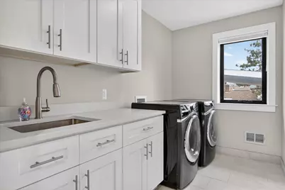 721 E Farnum Avenue, Royal Oak, MI 48067 - Photo 23