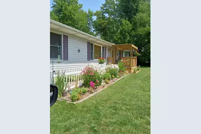 4453 Hicks Avenue, Benton Harbor, MI 49022 - Photo 1