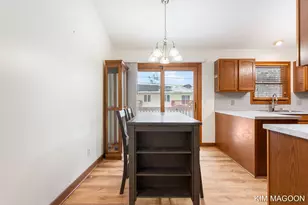 161 W 33rd St, Holland, MI 49423 - Photo 9