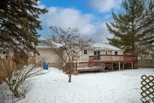 161 W 33rd St, Holland, MI 49423 - Photo 3