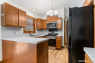 161 W 33rd St, Holland, MI 49423 - Photo 11