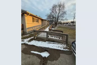 1302 N Eaton Street, Albion, MI 49224 - Photo 3