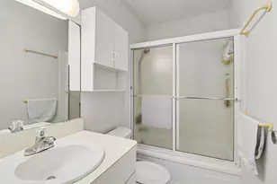 719 Watersedge Dr, Ann Arbor, MI 48105 - Photo 23