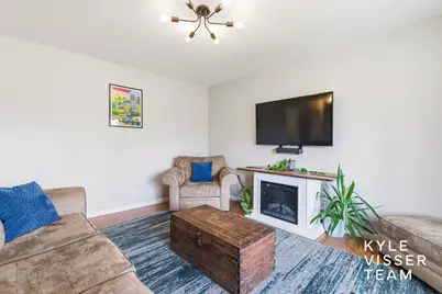 1661 Herrick Avenue NE, Grand Rapids, MI 49505 - Photo 3