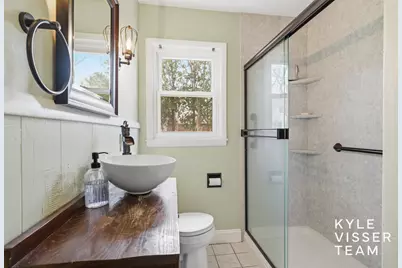 1661 Herrick Avenue NE, Grand Rapids, MI 49505 - Photo 17