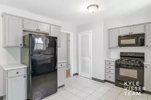 1661 Herrick Ave NE, Grand Rapids, MI 49505 - Photo 7