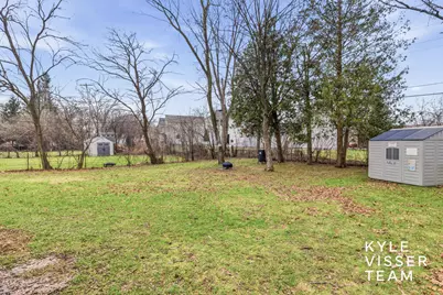 1661 Herrick Avenue NE, Grand Rapids, MI 49505 - Photo 23