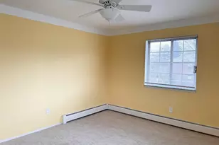 22039 E 11 Mile Rd, Saint Clair Shores, MI 48081 - Photo 15