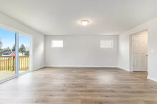 520 Snow Pne Ct, Cedar Springs, MI 49319 - Photo 3