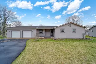 228 Oak Grove Dr, Brooklyn, MI 49230 - Photo 33