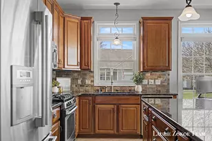 1062 Kensington St NW, Grand Rapids, MI 49534 - Photo 5