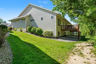 1062 Kensington St NW, Grand Rapids, MI 49534 - Photo 31