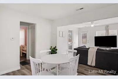 3809 Jefferson Avenue SE, Wyoming, MI 49548 - Photo 5