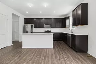 832 Kuss Dr, Saline, MI 48176 - Photo 3