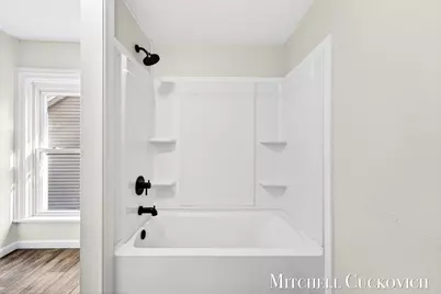 832 E Michigan Avenue, Marshall, MI 49068 - Photo 31