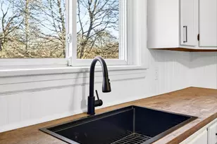 832 E Michigan Ave, Marshall, MI 49068 - Photo 9