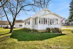 910 W 32nd St, Holland, MI 49423 - Photo 3