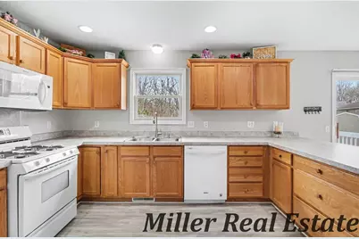 1425 S Montgomery Street, Hastings, MI 49058 - Photo 9