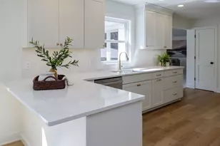 5153 Chickadee Dr, Kalamazoo, MI 49009 - Photo 11