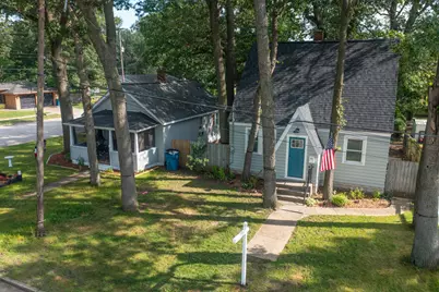 167 E Lincoln Avenue, Muskegon Heights, MI 49444 - Photo 1