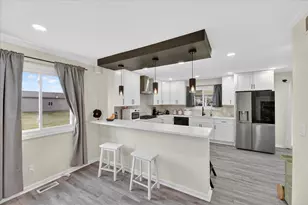 177 W Willis Rd, Saline, MI 48176 - Photo 9