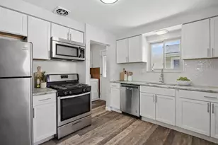 24337 Pennie St, Dearborn Heights, MI 48125 - Photo 3