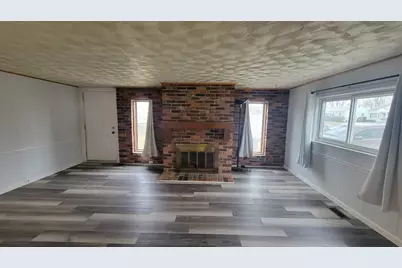 655 Robinwood Drive, Troy, MI 48083 - Photo 37