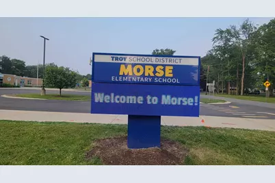 655 Robinwood Drive, Troy, MI 48083 - Photo 45