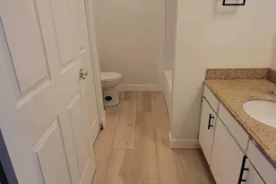 655 Robinwood Dr, Troy, MI 48083 - Photo 21