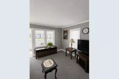 323 S Maurice Avenue, Jackson, MI 49203 - Photo 5
