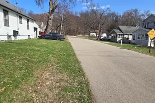 323 S Maurice Ave, Jackson, MI 49203 - Photo 27