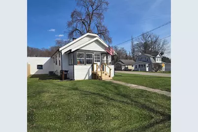 323 S Maurice Avenue, Jackson, MI 49203 - Photo 3