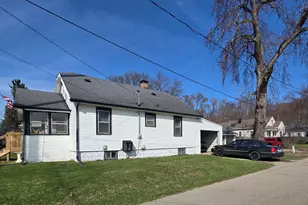 323 S Maurice Ave, Jackson, MI 49203 - Photo 3